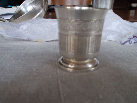 coquetier en m�tal argent� 10 Chissey-en-Morvan (71)