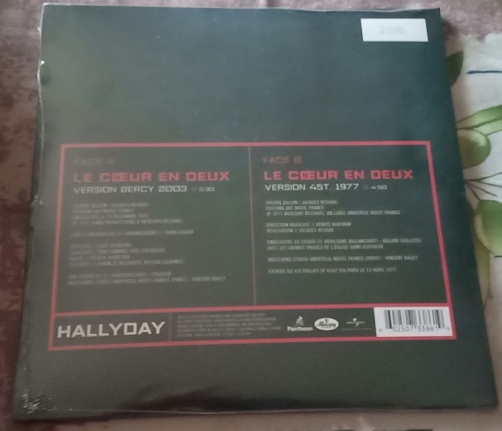 45 tours Johnny Hallyday "le c?ur en deux" Bercy 2003 CD et vinyles