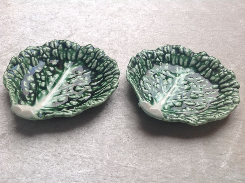 2 COUPELLES VIDE POCHE FEUILLE DE CHOU EN FAIENCE Envoi Poss Cuisine