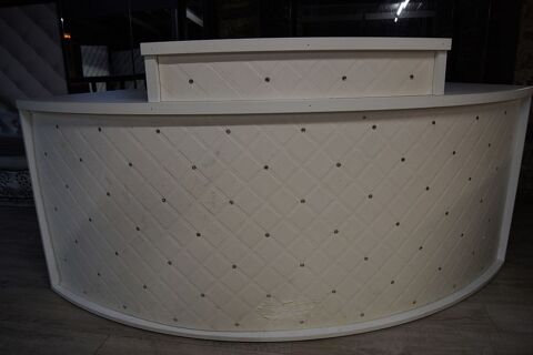 Meuble en demi cercle blanc Brignais (69)