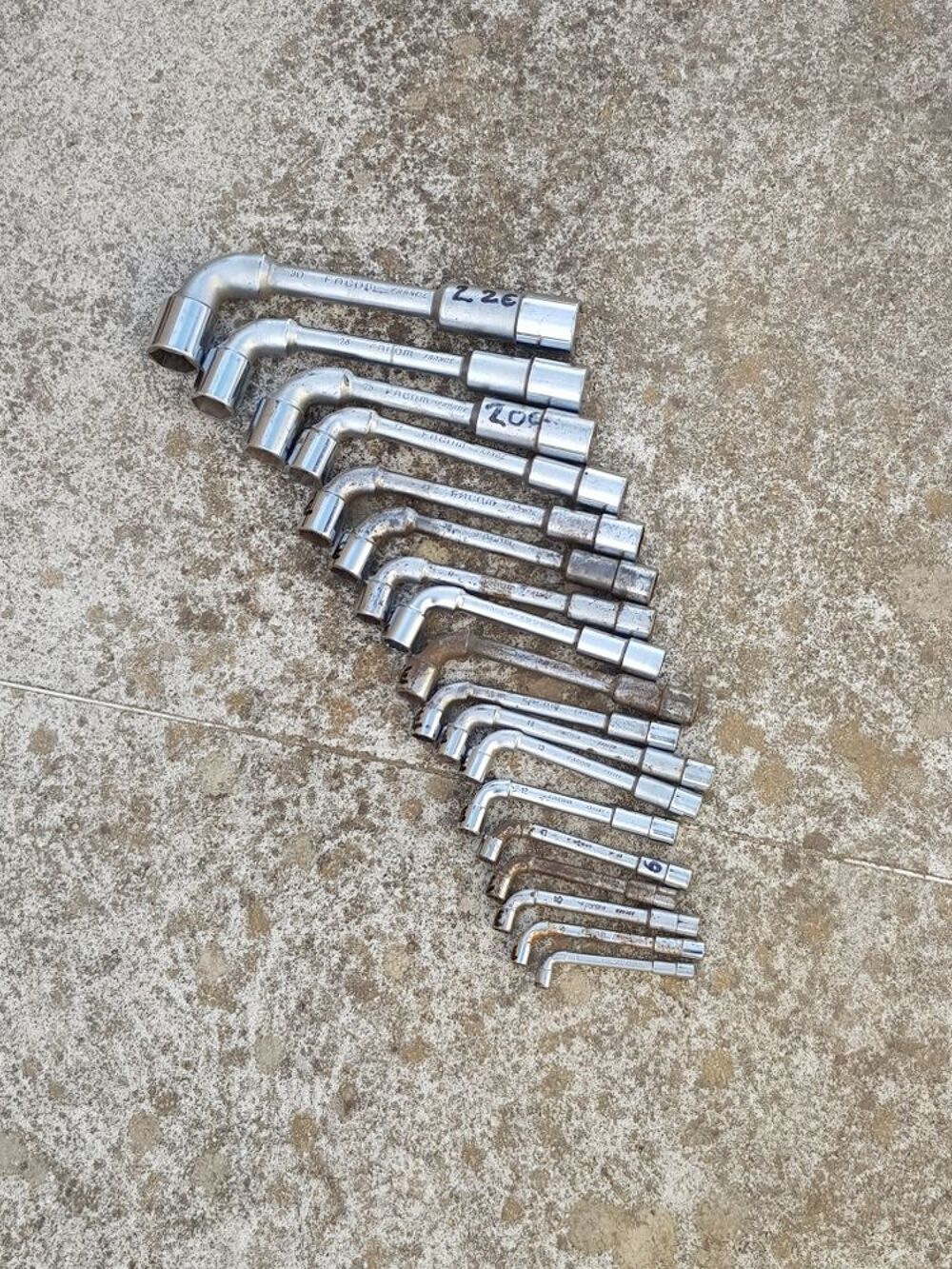 Cles disponible du n 30 au n 7 Bricolage