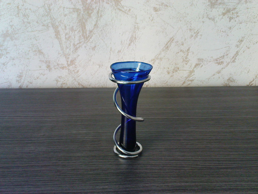 Vase sur support
Décoration