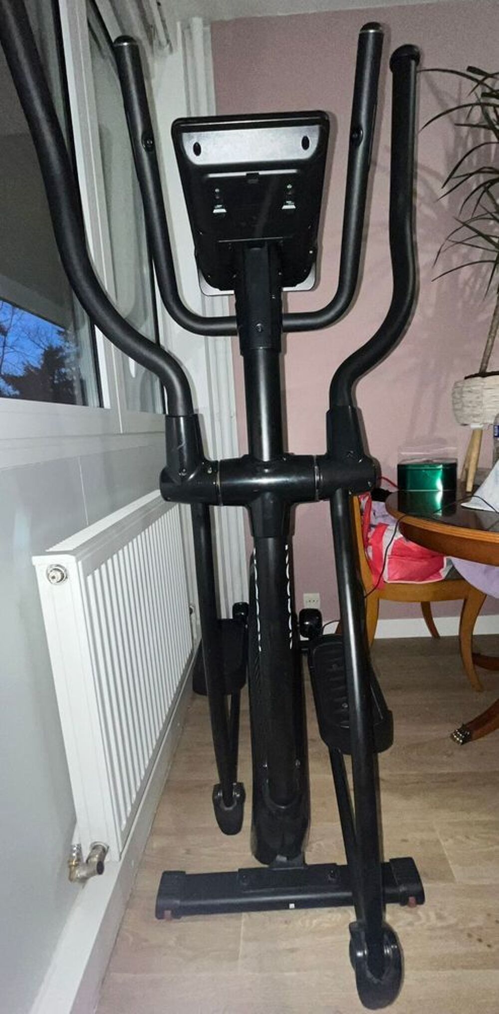 v&eacute;lo &eacute;lectrique Reebok Z9 -tr&egrave;s bon &eacute;tat Vélos