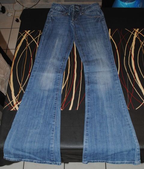 Pantalon en Jeans ROSEBUDGIRL 8 Saint-Pierre-de-Bœuf (42)