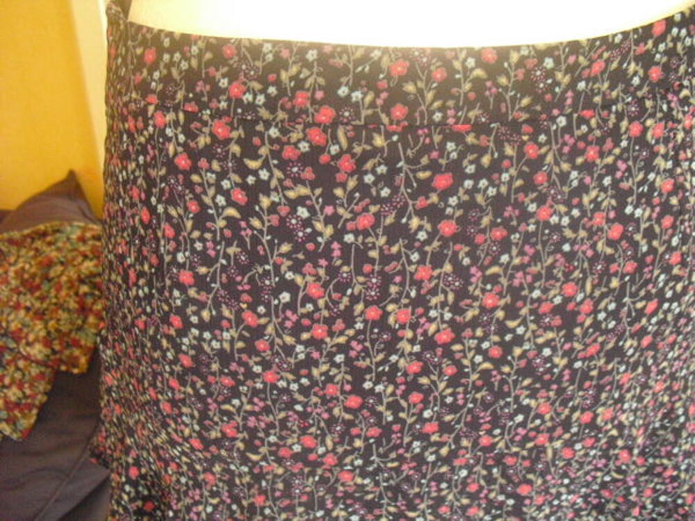 jupe courte 2 volants NEUVE CAMAIEU TAILLE 36 Vêtements