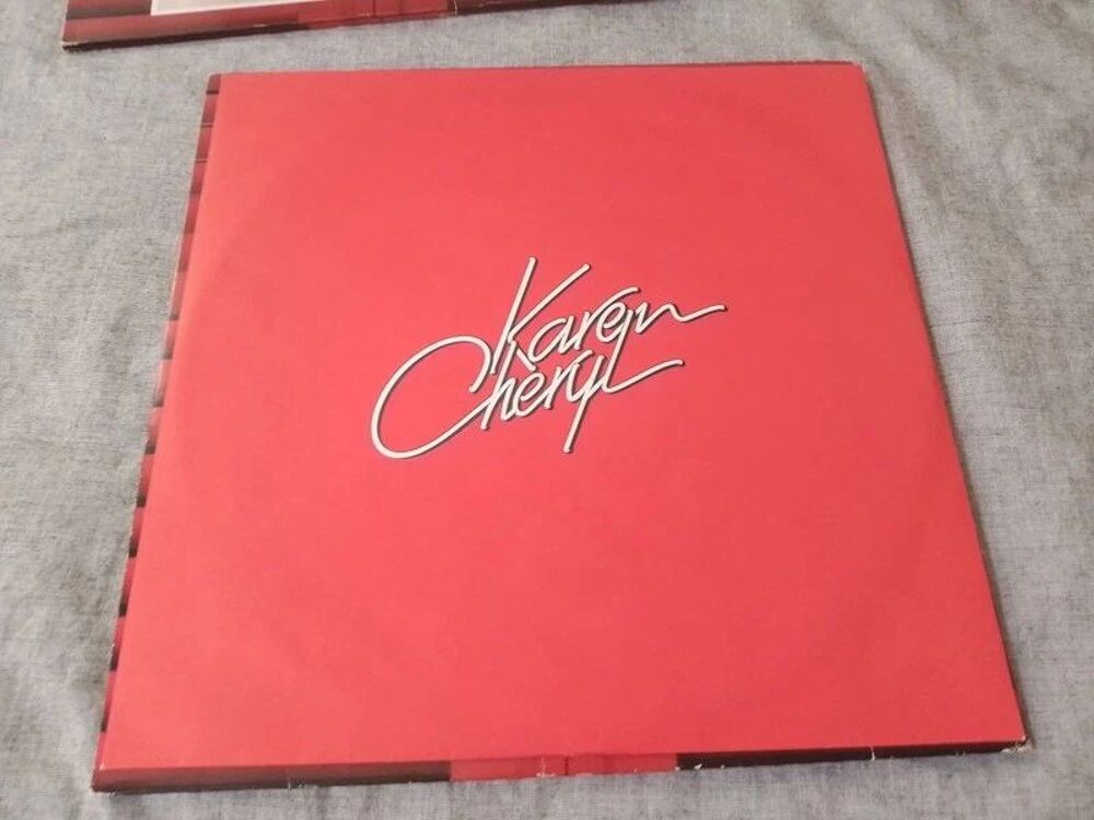 Karen Cheryl Lot De 2 Vinyles Lp 33 Tours Couleur Rouge
CD et vinyles