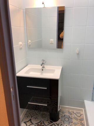  Appartement à louer 2 pièces 33 m²
