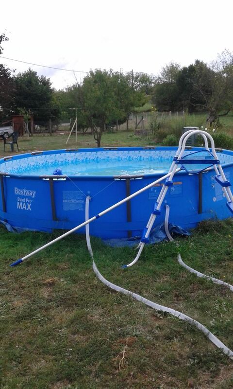 Piscine BESTWAY ronde  180 Saint-Germain (70)