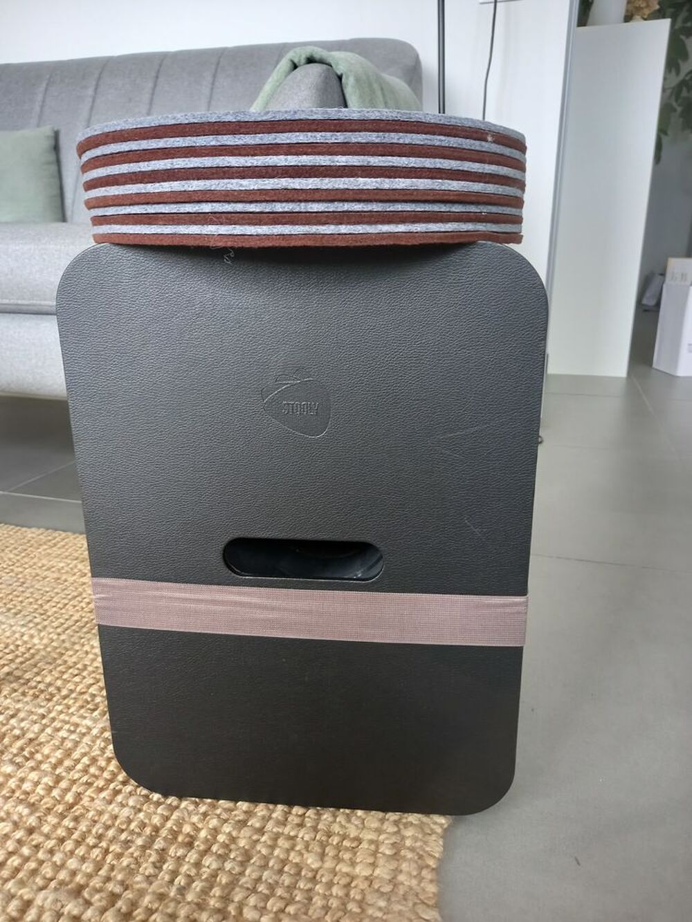 Banc extensible STOOLY, mod&egrave;le ARTHUR, 6 personnes, noir Meubles
