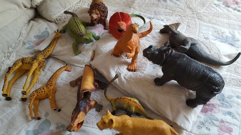Onze grands animaux Pr&eacute;historiques et autre N&deg; 283 Jeux / jouets