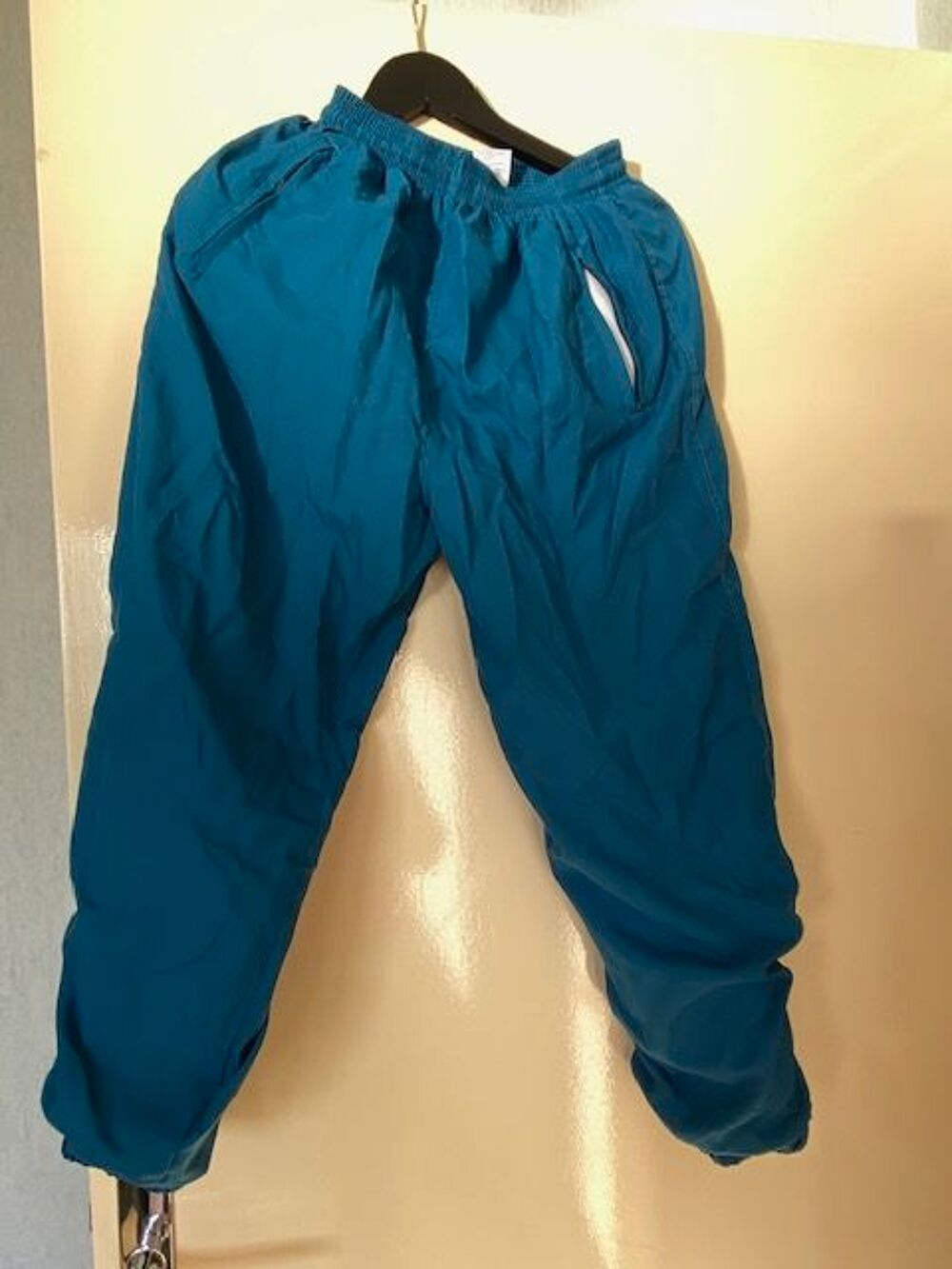 lot de vestes chaudes polaires et jogging Vêtements