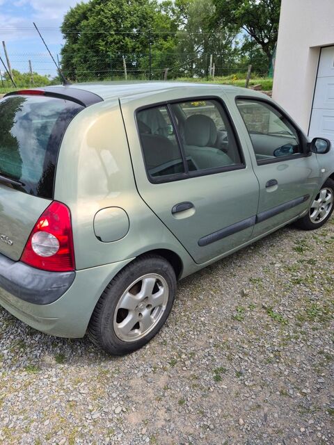 Renault Clio II Clio 1.5 dCi - 65 Privil&egrave;ge 2003 occasion Lafeuillade-en-V&eacute;zie 15130