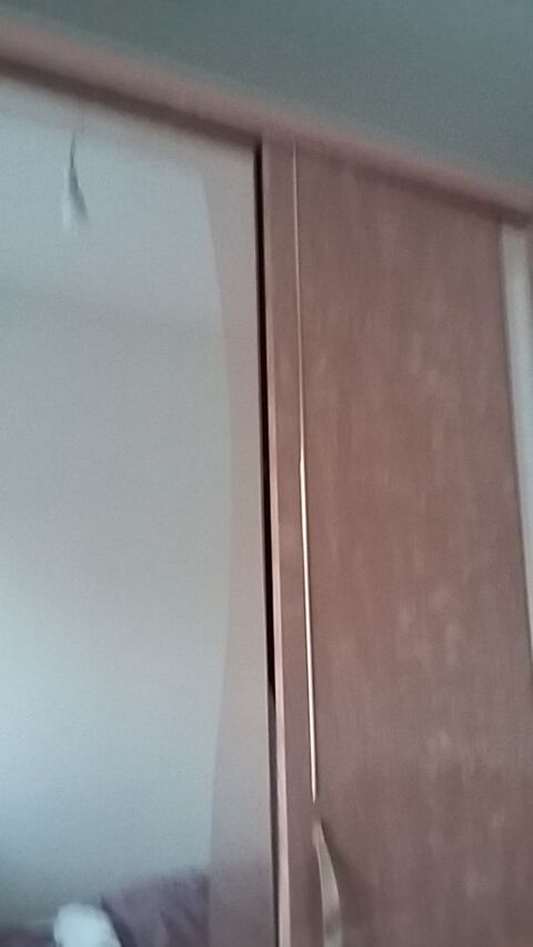 Ensemble lit et Armoire Chambre 275 Gennevilliers (92)