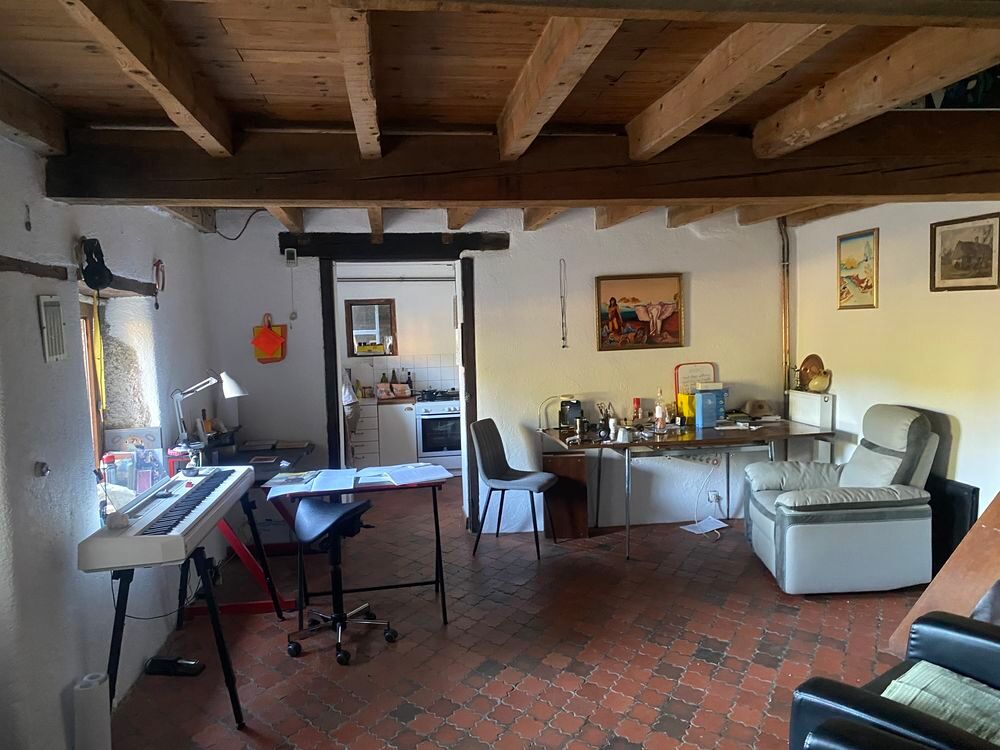 Maison 6 pièces 104 m² · à Châteldon · 104 m² · 225 000 €