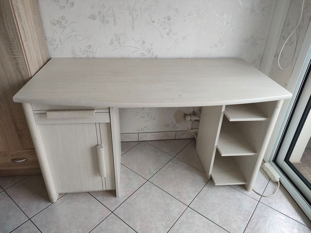 Bureau Meubles