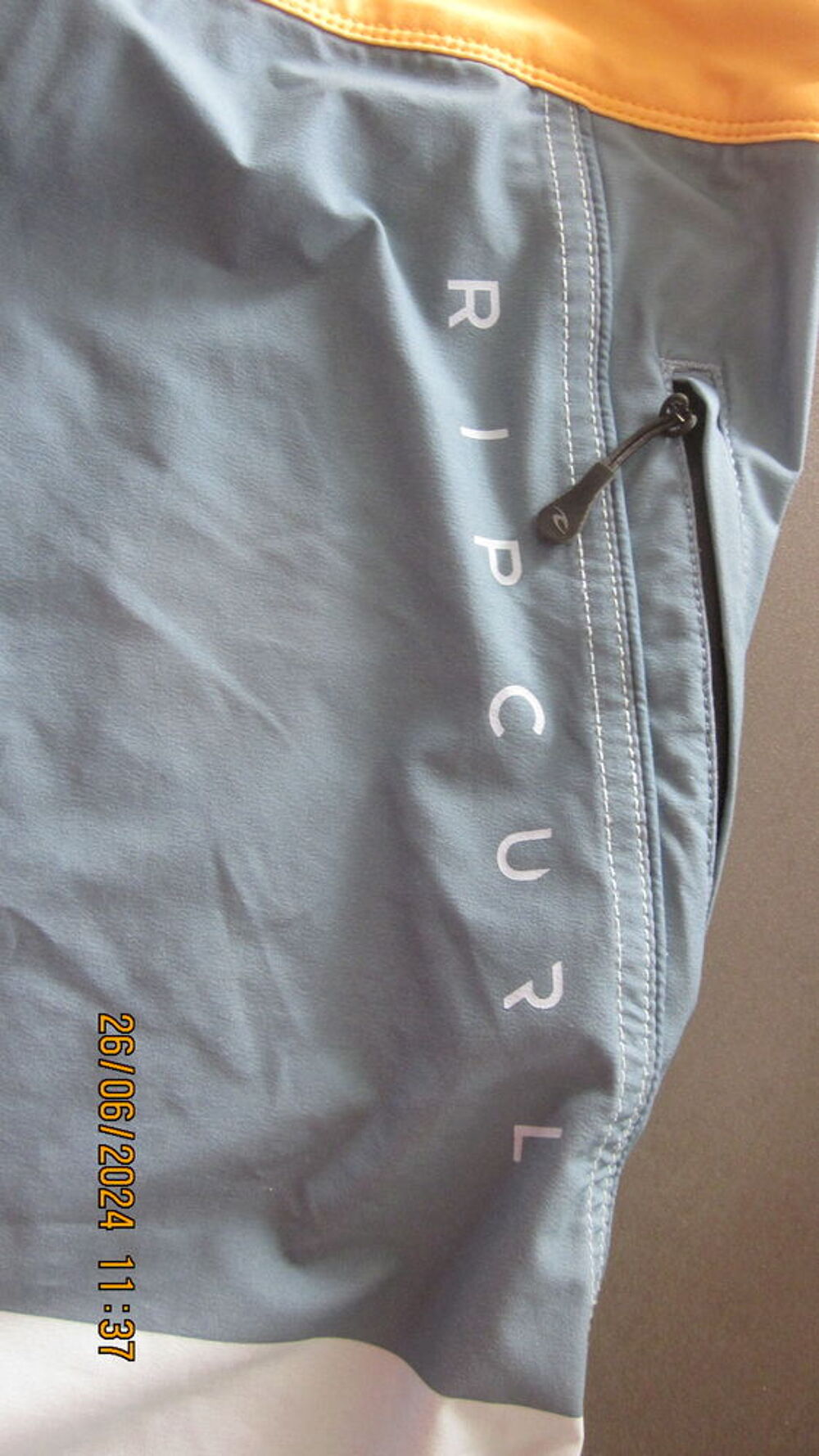 LOT DE 6 SHORTS DE BAIN RIP CURL QUIKSILVER ET ADIDAS T XL Vêtements