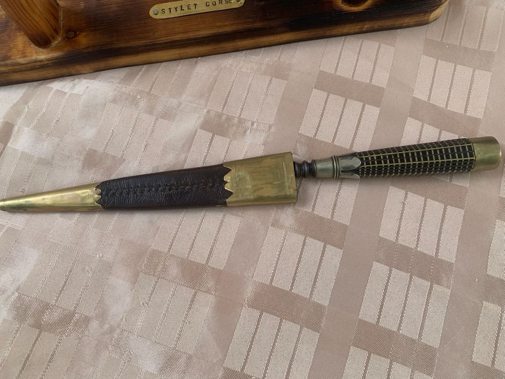 stylet corse a la genoise de 26.20 cm 
