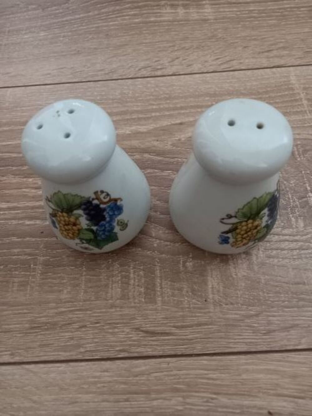 Sali&egrave;re et Poivri&egrave;re en fa&iuml;ence blanche sans marque Décoration