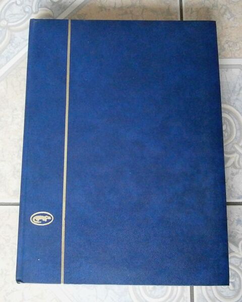 Grand classeur pour timbres 48 pages fond blanc 12 Saint-Yrieix-sur-Charente (16)