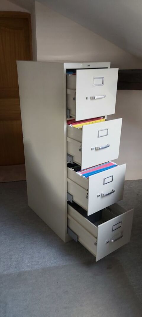 Classeur m�tallique de dossiers Suspendus 50 Penne-d'Agenais (47)