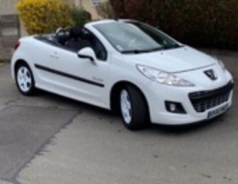 Peugeot 207 cc 1.6 HDi 112ch FAP Féline