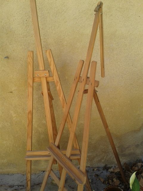 2 Chevalets d'�tude ou de signalisation en bois 150 Cavaillon (84)