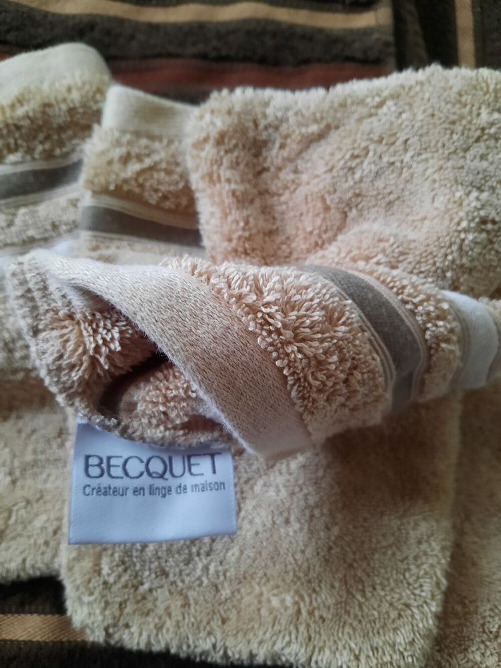  4 serviettes toilette marron + 4 gants BECQUET - neuf Dcoration