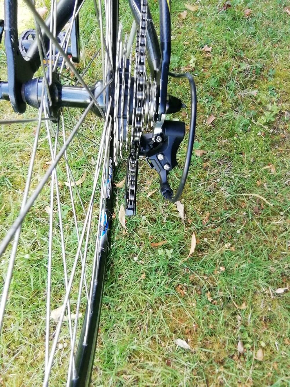 V&eacute;lo route b'twin T. 51 Vélos