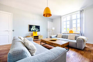 Location Appartement 170 m² meublés, 4 chambres, balnéo ? Reims hypercentre Reims
