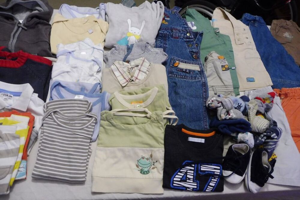 40 v&ecirc;tements en 18 mois "Lot 2" Puériculture