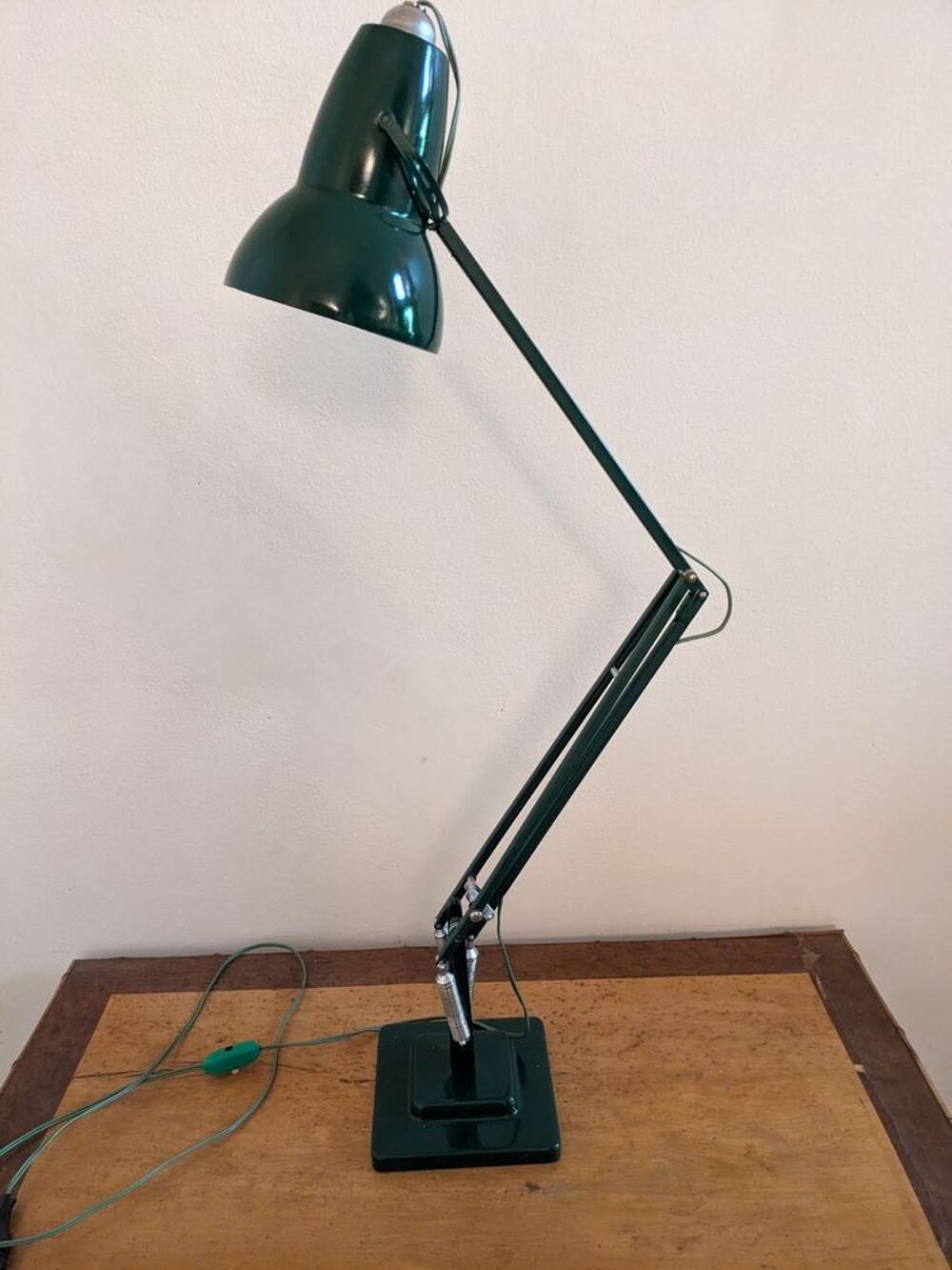Ancienne et &eacute;l&eacute;gante lampe de bureau Anglepoise originale pa Décoration
