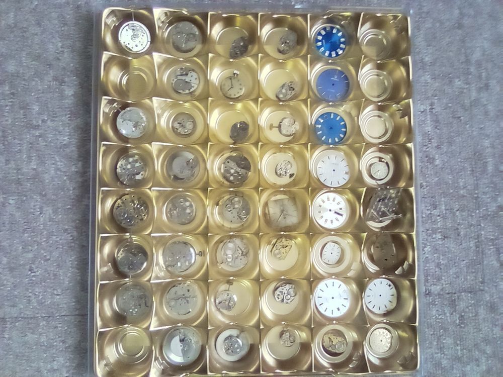 Mouvements de montres ann&eacute;e 60/70 Bijoux et montres