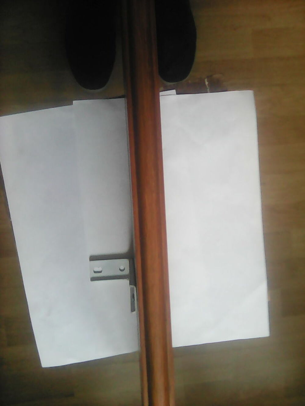 tablettes ch&ecirc;ne massif chant moulur&eacute; . Bricolage