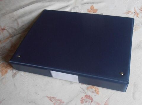 Classeur bleu 4 anneaux 
2 Aubin (12)