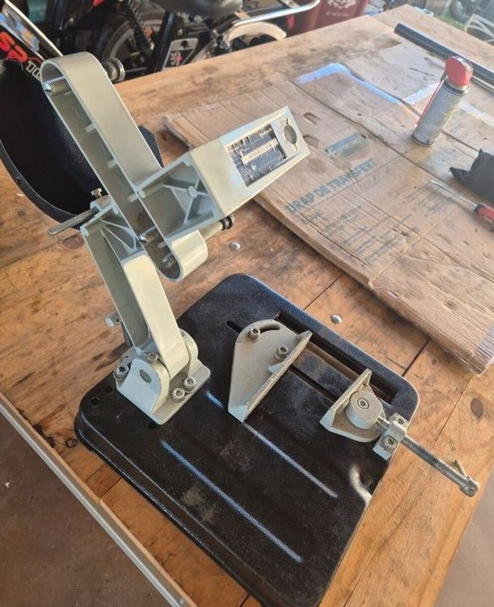 support pour tron&ccedil;onner / disquer Bricolage