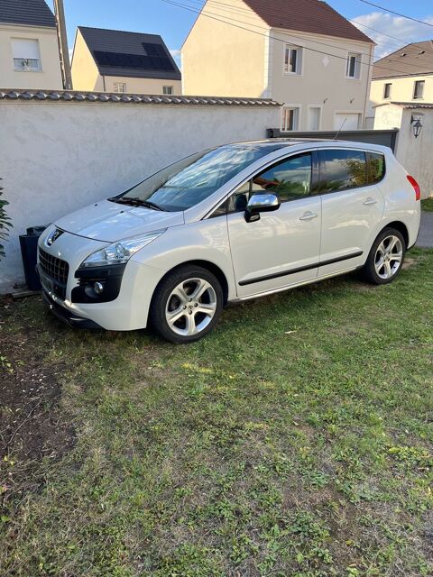 Peugeot 3008 FELINE