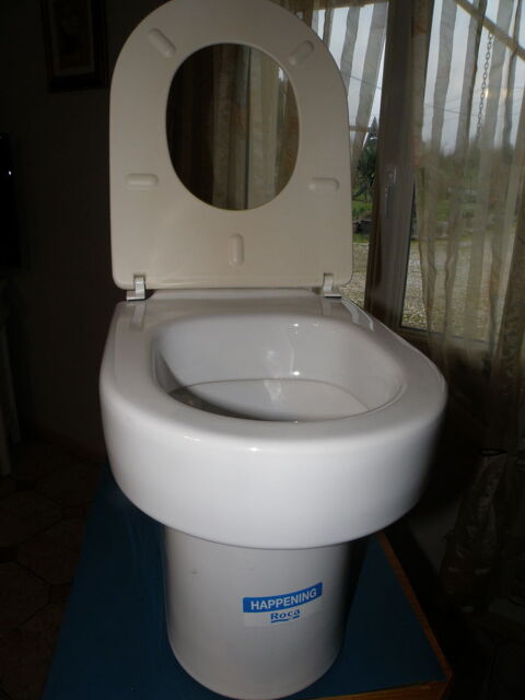 CUVETTE WC ENFANT MARQUE ROCA NEUF  PRIX EN BAISSE 95 Marsas (33)