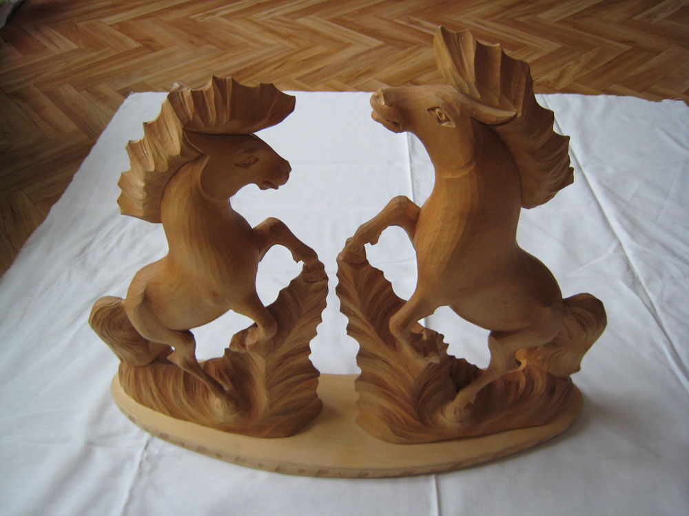Sculpture en bois. - (NH78) Décoration