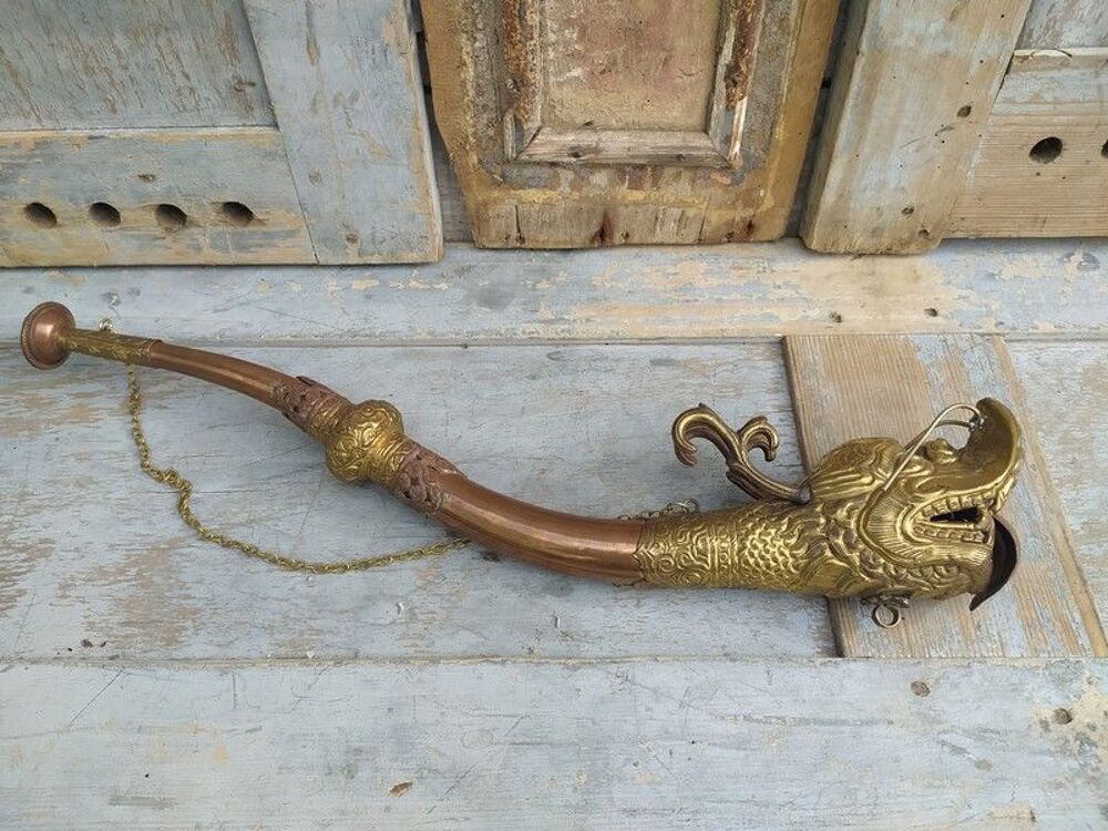 Trompe Tib&eacute;taine Laiton Cuivre Rkang-gling Dragon Makara 