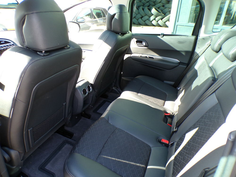 3008 1.6 BlueHDi 120ch S&S BVM6 Business 2015 occasion 42300 Roanne