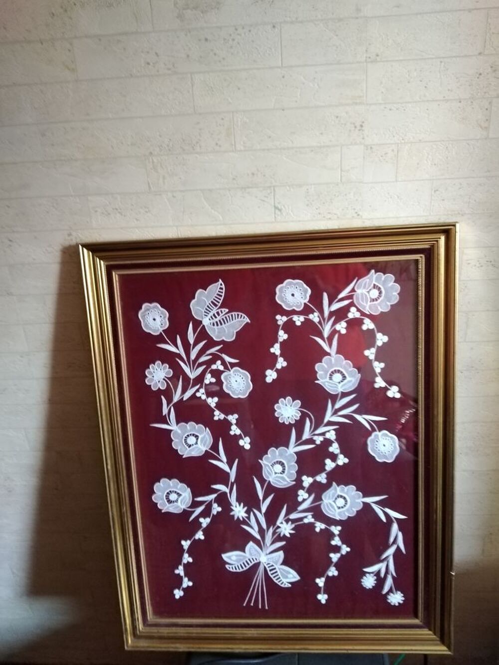 Tableau broderie coiffe Décoration