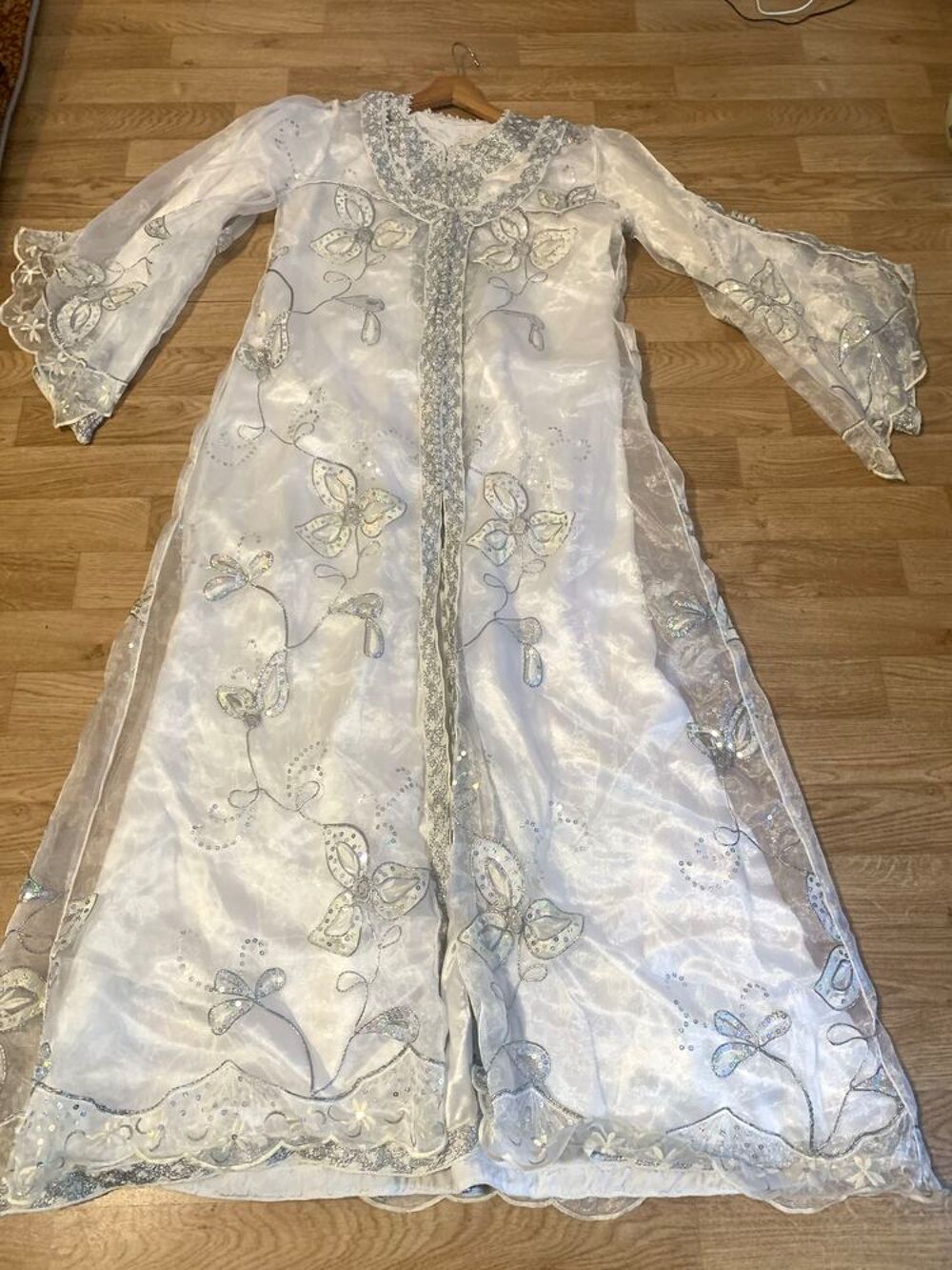 Caftan &agrave; vendre Vêtements