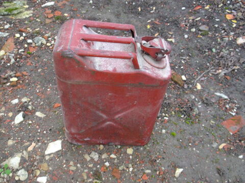 Bidons en fer 10 Bar-sur-Aube (10)