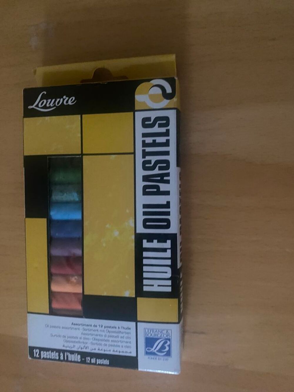 12 Pastels neufs Puériculture