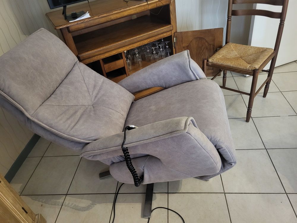 Fauteuil relaxant &eacute;lectrique Meubles