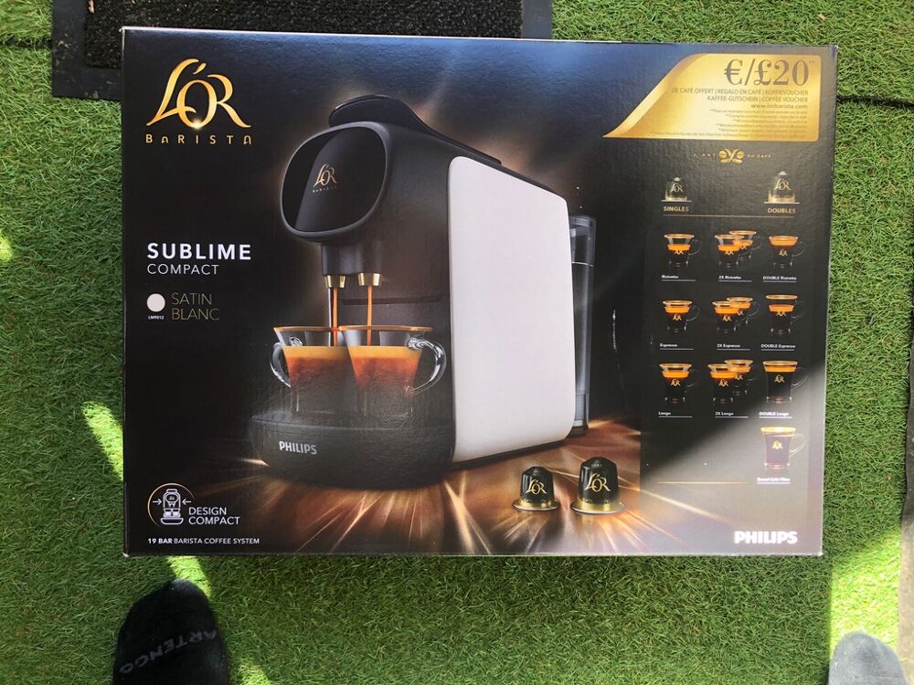 Machine &agrave; caf&eacute; Philips L'OR Barista Sublime Compact blanche Electroménager