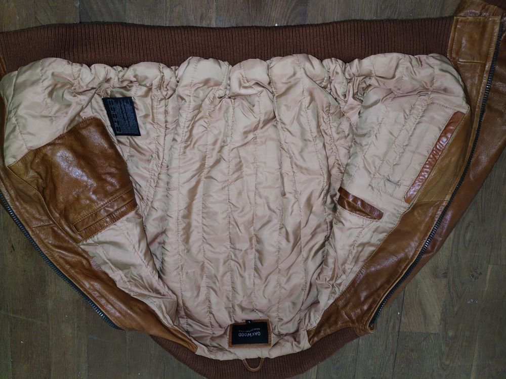 Blouson cuir OAKWOOD (Taille L)
Vêtements