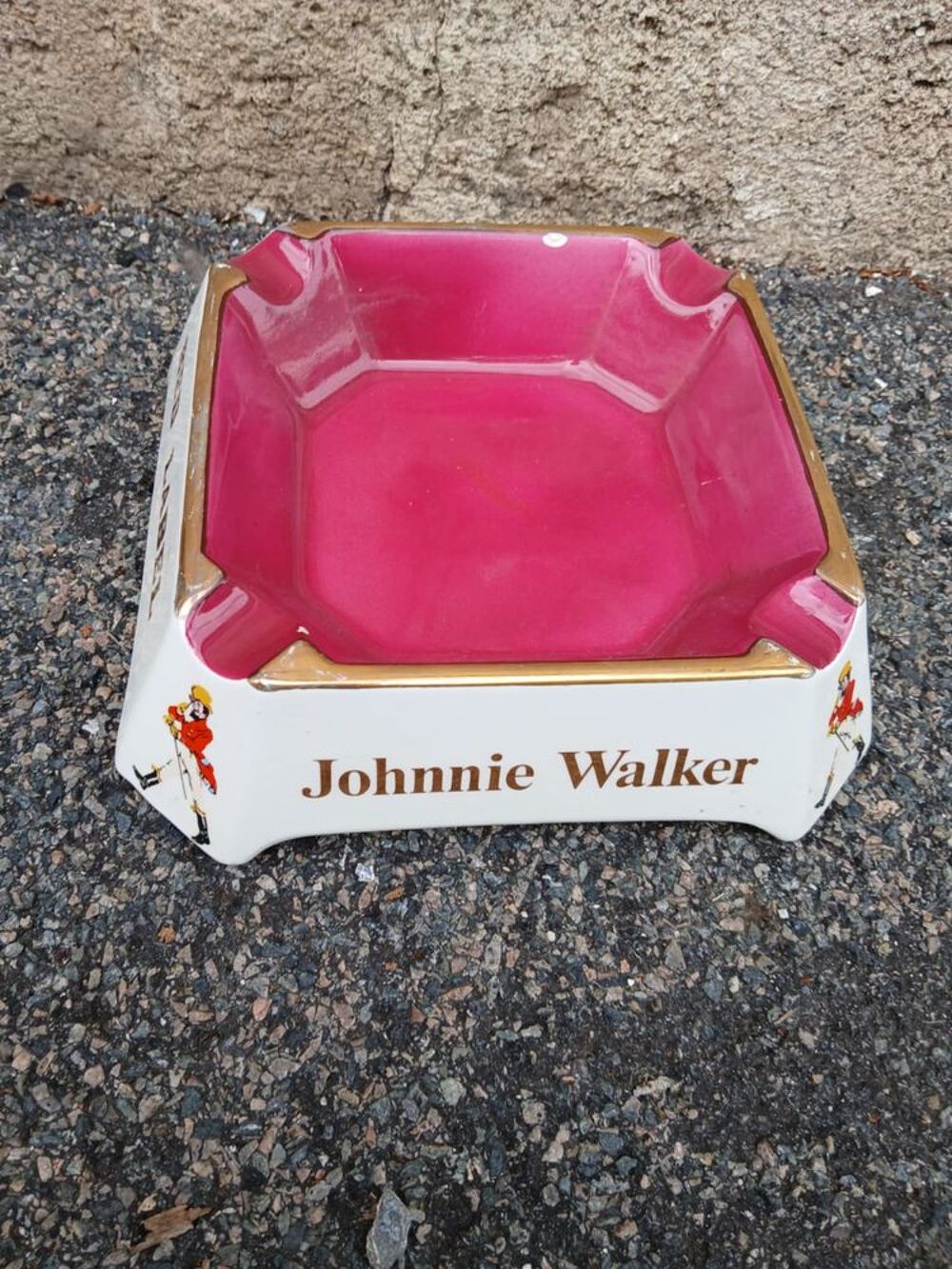 Cendrier Johnnie Walker. D�coration