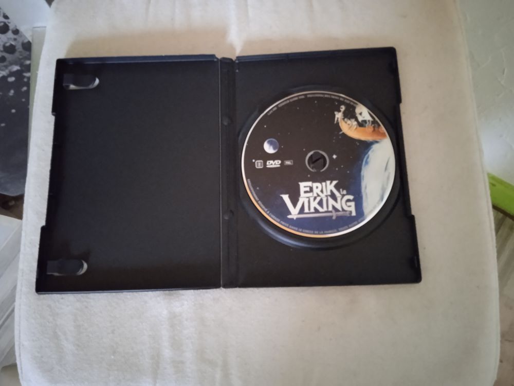 DVD Erik le Viking
1989
Excellent &eacute;tat
En Fran&ccedil;ais
Multi DVD et blu-ray
