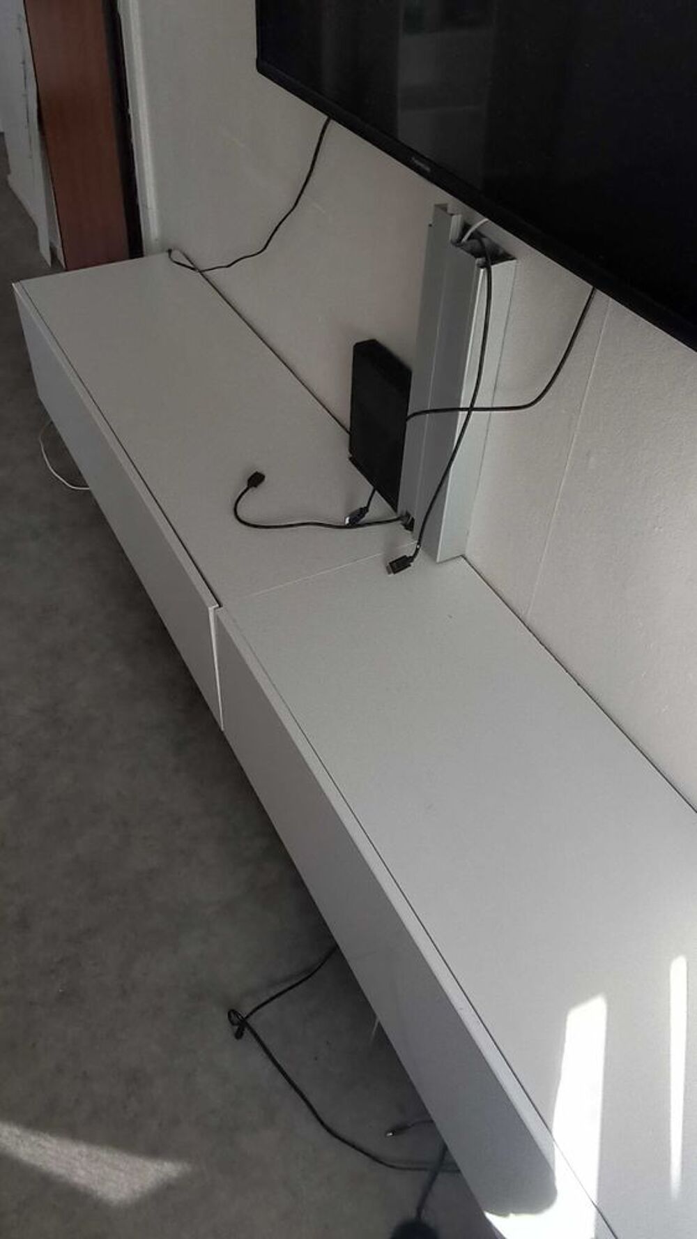meuble TV blanc laqu&eacute; Meubles